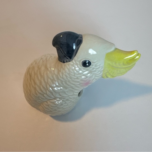 Ceramic Succulent Bird Parrot Cockatiel Magnate Planter Wall Pocket - Picture 5 of 11